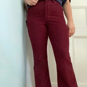 Levi’s rib cage flare corduroy pants!!